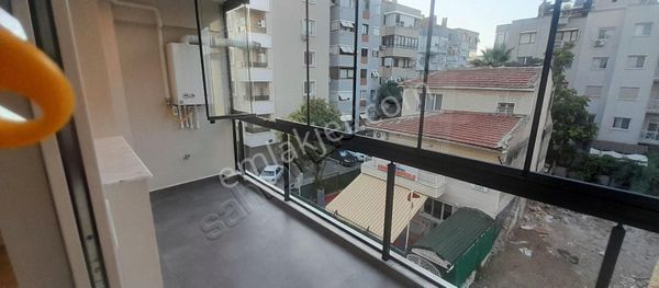 Girne Caddesine Yakın Çarşıya Sahile Yürüme Mesafesindedir