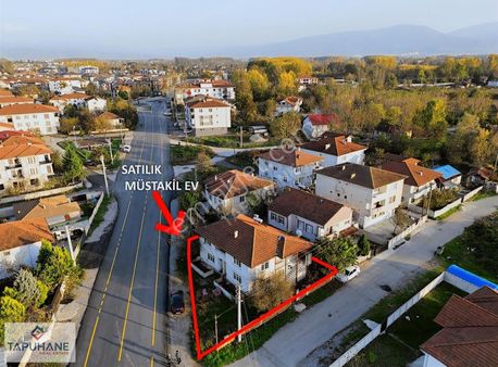 Çay Mahallesinde İki Katlı 334 M2 Bahçeli Satılık Müstakil Ev