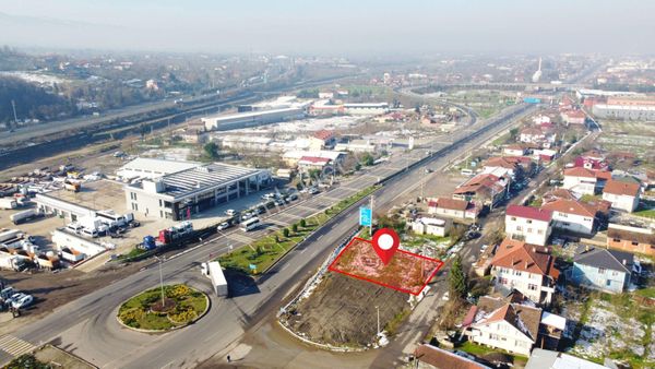 Kaynaşlı / Üçköprü'de | D100'e Cephe Ticari + Konut 460 M2 Arsa