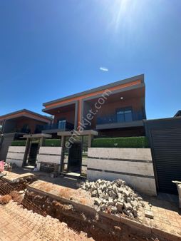 Antalya Döşemealtı Nebilerde 4+1 Müstakil Havuzlu Villa