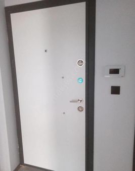 Ar-tu Emlak Gayrimenkul 'den Sazova Mahallesinde Satılık 3+1 Daire