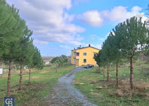 Havalimanına Komşu Satılık Çiftlik, 18.469 M2 Arsa & Villa