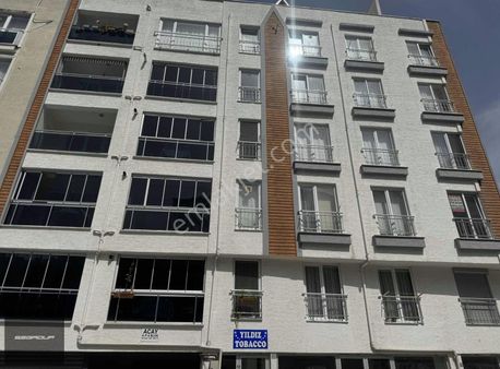Burgaz Mahallesi 2+1 120m2 Merkezde Düz Ayak