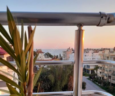 Anamur İskele Mah.deniz Manzaralı Full Eşyalı Satılık 2+1 Daire