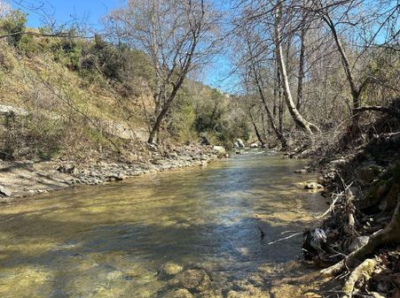 Alanya Burçaklar Mahallesi Çay Kenarı Satılık Tarla