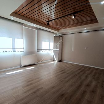 Şirintepe Mahallesi Ormankent Konutları Yakını Geniş Lüks Ayrı Mutfaklı 1+1