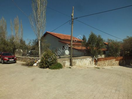 627 Karacasu Kahvederesi Yolu Üzerinde Satılık Müstakil Yazlık