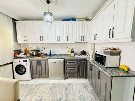 Tıp Fakültesi Cad. Üzerinde Bağımsız Salon 3+1 Satılık Daire !!!