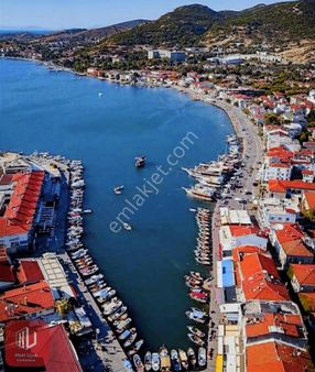 Mert Uçar'dan Satılık Eski Foça Merkez De Tek Katlı Müstakil Ev