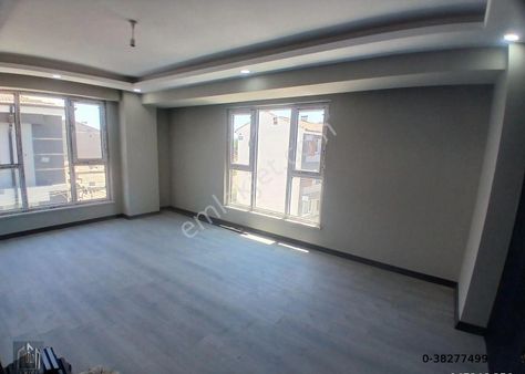 Şarhöyük Mahallesi'nde Satılık 3+1 Geniş Sıfır Köşe Daire