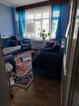 Akşenden Fatih Çapa Küçükhamamda 3.ara Kat2+1 75m² Satılık Daire