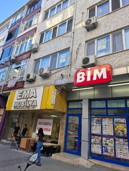 Akşenden Fatih Çapa Altımermer Caddesinin Emsalsizi 1.kat 200m² 3+1 Köşe Cephe