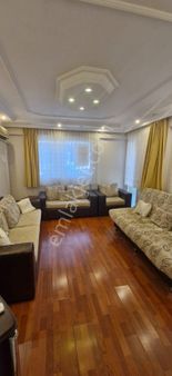 Balçova’da Ekonomi Üniversitesine Yürüme Mesafesinde Eşyalı Kiralık 3+1 Daire