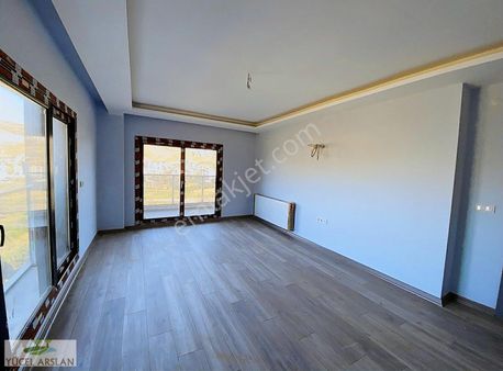 Çiğlide Günün Fırsatı Sıfır 3+1 130m2 Ebv. Banyolu Satılık Daire