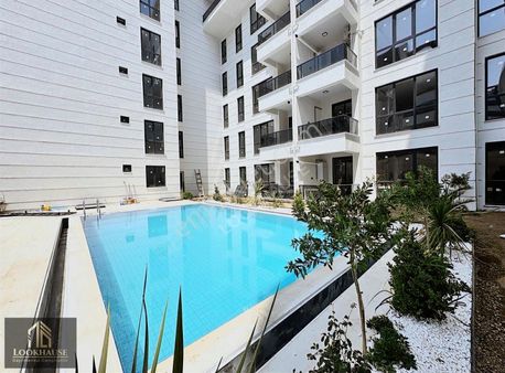 Lookhause Kayapa 30 Ağustos Zafer 2+1 Havuzlu Site İçi Daire