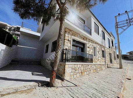 Yiğit Gayrimenkul'den Ebeveyn Banyolu Lüx Sıfır 3+1