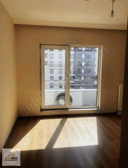 Güneypark 2 Sitesi 4+1 200m2 Boş