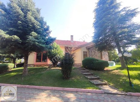 Fiyat Düştü Gölbaşı'nda Site İçi Yeşillikler Arası 7+1 Villa