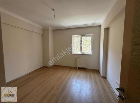 Altınkule'den Güneypark 2 Sitesinde Satılık 4+1 Boş Daire