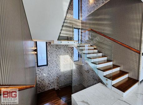 ++bıg Group** Kuşadası'nın İşçiliği En İyi, En Konforlu Villası!