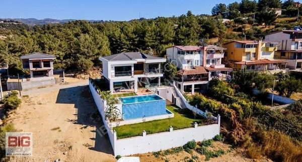 ++bıg Group** Geniş Arsalı, Ful Deniz Manzaralı, Müstakil Villa