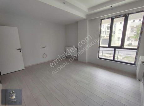 Hatip Evlendirme Dairesi Arkası Geniş 2.5+1 Ayri Wc'li Y. Giriş