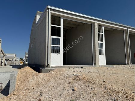 [nova] Essan San. Sitesi D2 Blok Satılık Köşe Dükkan