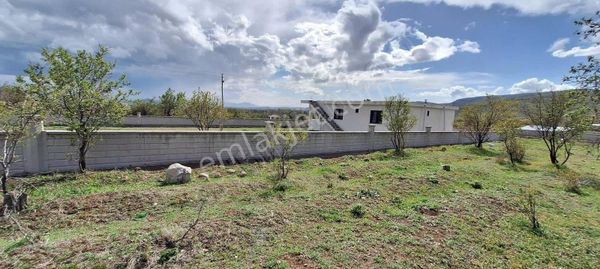 Emlak Ofisimden Güneşli De 1000 M2 Yatırımlık Tarla