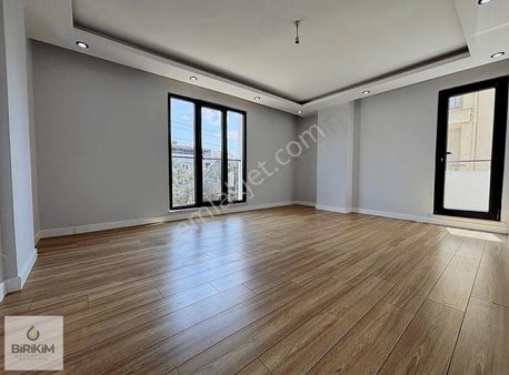 Darıca Merkezi Konumda Asansörlü Lüx 2+1 95m2 Arkat Daire