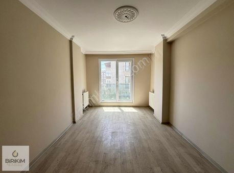 Osmangazi Mah Aşıroğlu Caddesine Çok Yakın 2+1 90m2 Arakat Daire