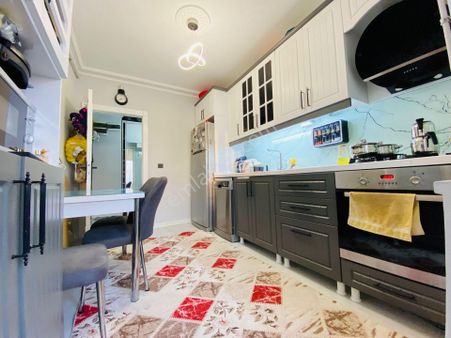 Gültepe'de Site İçerisinde Full Yapılı 3+1 3.kat Satılık Daire !!