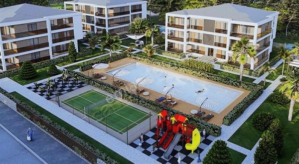 Lüks Sitede Havuz Manzaralı 4+1 - Ara Kat- Arsa Takasına Açık