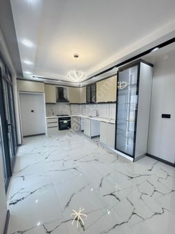 Ak & Emlak * 3+1-160m2 Özel Garaj-önü Açık-giyinme Odalı-daire