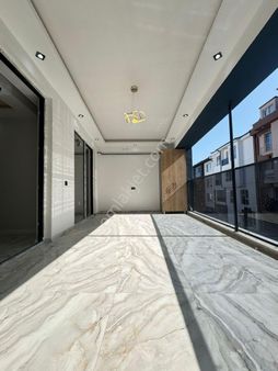 **ak & Emlak **full+full Yüksek Kalitede Çamlıca Mah. 2+1-140 M²