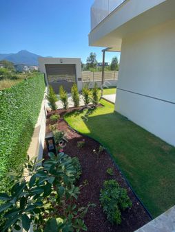 Kuşadası Güzelçamlı'da Satılık Lüx Kendine Özel Havuzlu 3+1 Villa