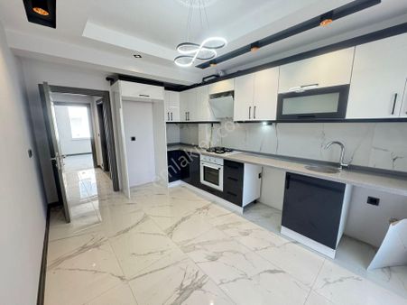 Ak & Emlaktan 2+0-70m2 Batıkent Sınırı-yerden Isı-balkonlu Daire