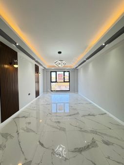 **ak & Emlak**4+1-180 M2 -iskanlı-çift Balkonlu-kilerli Daire