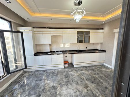 Şanlı Gayrimenkulden Satılık Ultra Lüks 4+1 Daire