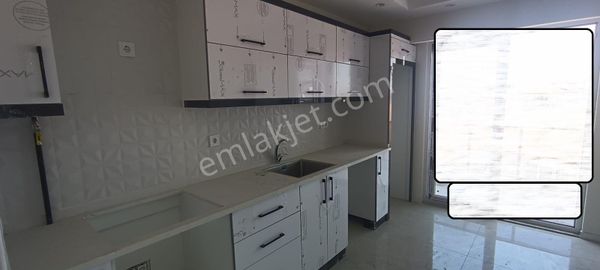 Ender Uysal Gayrimenkulden Gümüşçay Mahallesin De Satılık 2+1 Balkonlu Asansörlü Daire..