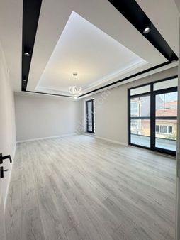 **ak & Emlak *fırsat! Yüksek Kalitede Batıkent Sınırı 3+1-145 M²