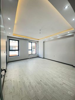 Ak & Emlak**çamlıca Mah. 2+1-110 M2 Giyinme Odalı-yüksek Kredili