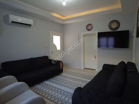 Kw Cobans'tan Bornova Altındağ’da Satılık 2+1 Müstakil Daireteraslı, Kat Bahçeli!