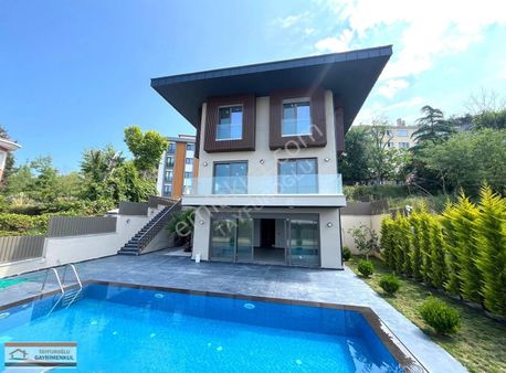 Şile Çavuş Mahallesinde Özel Yapım 8+2 Havuzlu Müstakil Villa