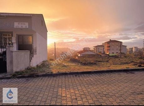 Çayırova Emek'te Satılık 222 M2 Bitişik Nizam Arsa