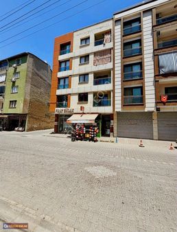 Çözüm Emlak'tan 3+1 Kapalı Mutfak Ara Kat Satılık Daire