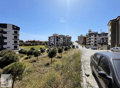 Seferihisar Camikebir Mah 640 M2 4 Kat İmarlı Arsa