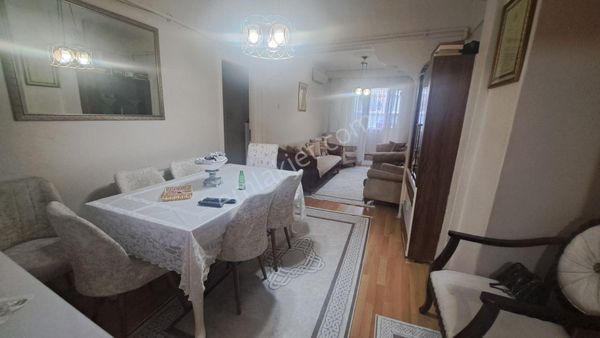 Fatih Sümbülefendi Mah Satılık Masrafsız Balkonlu Daire