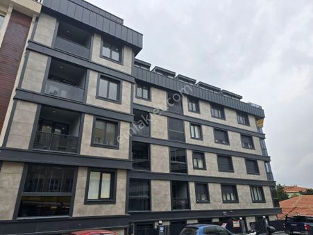 Sıfır Binada Deniz Manzaralı Teraslı Otoparklı 4+2 310 M2 Dublex
