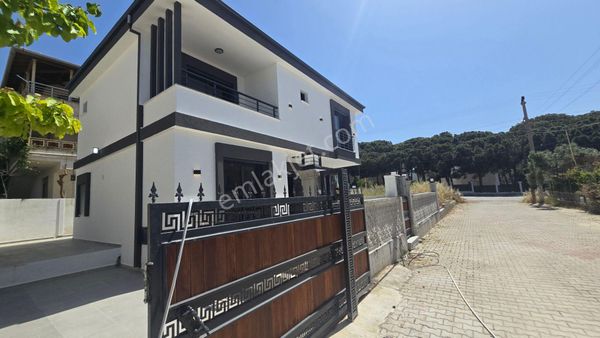Didim Mavişehir’de Plaja 400 Mt. Mesafede Satılık Villa