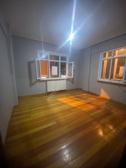 Sevgi Emlak’tan Satılık Köşe 1.kat Daire